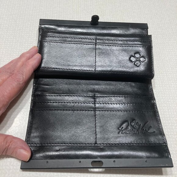 NWOT Patricia Nash Leather Cauchy Style Chantilly Lace Wallet - Picture 7 of 8